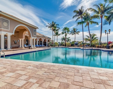 4621 Windward Cove Lane - Photo Thumbnail 13