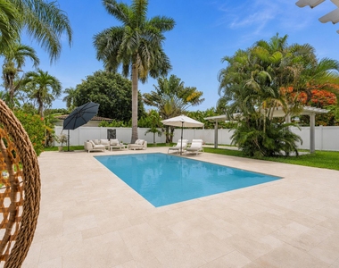 1527 Mayo Street - Photo Thumbnail 77