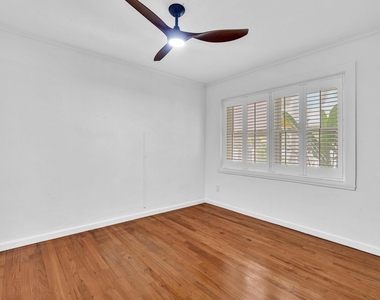 1527 Mayo Street - Photo Thumbnail 61