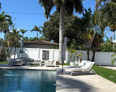 1527 Mayo Street - Photo Thumbnail 16