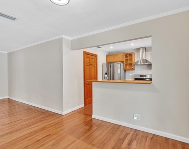 1527 Mayo Street - Photo Thumbnail 44