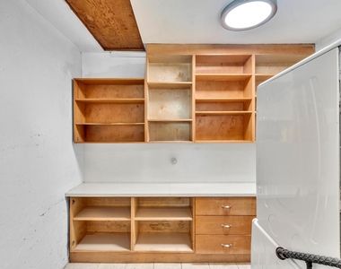 1527 Mayo Street - Photo Thumbnail 51