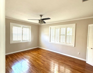 1527 Mayo Street - Photo Thumbnail 11