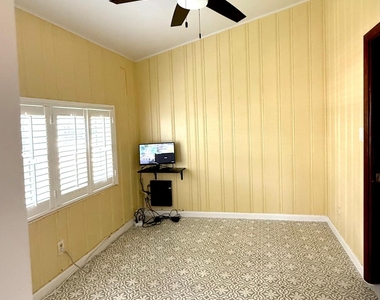 1527 Mayo Street - Photo Thumbnail 23