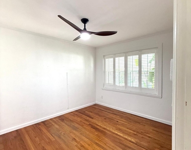 1527 Mayo Street - Photo Thumbnail 9
