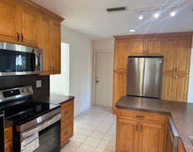 1550 Nw 70th Terrace - Photo Thumbnail 7
