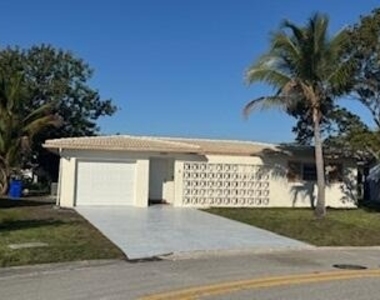 1550 Nw 70th Terrace - Photo Thumbnail 2