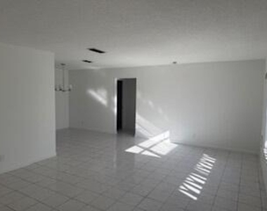 1550 Nw 70th Terrace - Photo Thumbnail 10