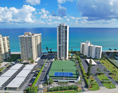 5420 N Ocean Drive - Photo Thumbnail 7