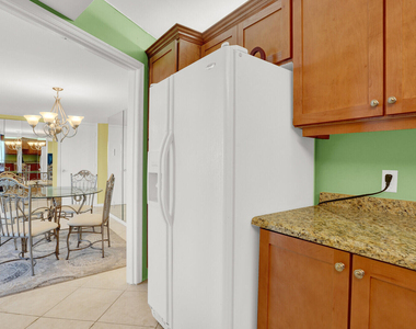 5420 N Ocean Drive - Photo Thumbnail 25