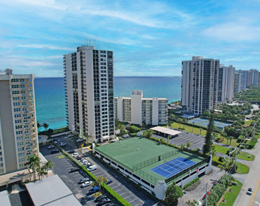 5420 N Ocean Drive - Photo Thumbnail 5