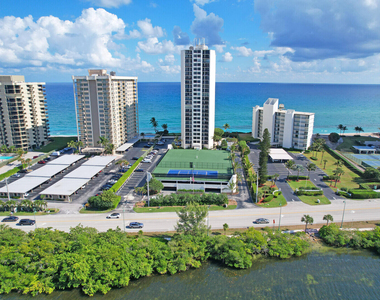 5420 N Ocean Drive - Photo Thumbnail 8