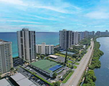 5420 N Ocean Drive - Photo Thumbnail 6