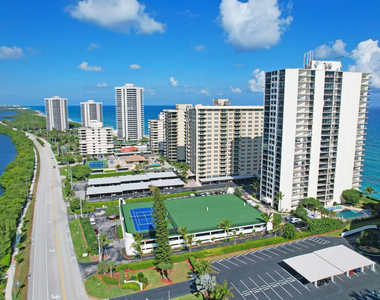 5420 N Ocean Drive - Photo Thumbnail 13