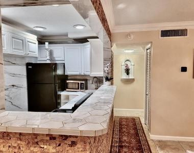 616 Nw 13th Street - Photo Thumbnail 8