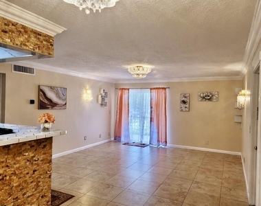 616 Nw 13th Street - Photo Thumbnail 15