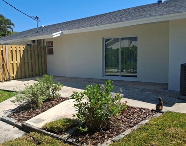 1097 Wilkinson Road - Photo Thumbnail 20