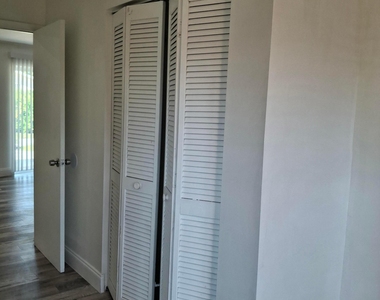 1097 Wilkinson Road - Photo Thumbnail 12