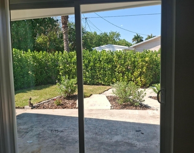 1097 Wilkinson Road - Photo Thumbnail 9