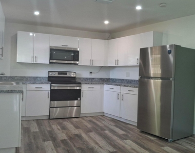 1097 Wilkinson Road - Photo Thumbnail 6