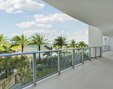 220 Lake Shore Drive - Photo Thumbnail 18