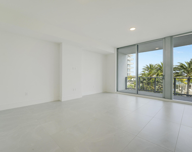 220 Lake Shore Drive - Photo Thumbnail 16