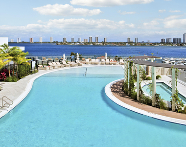 220 Lake Shore Drive - Photo Thumbnail 41