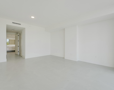 220 Lake Shore Drive - Photo Thumbnail 19