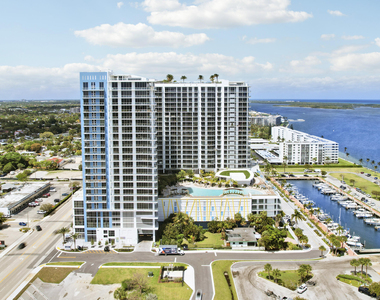 220 Lake Shore Drive - Photo Thumbnail 34