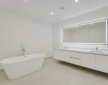 220 Lake Shore Drive - Photo Thumbnail 4