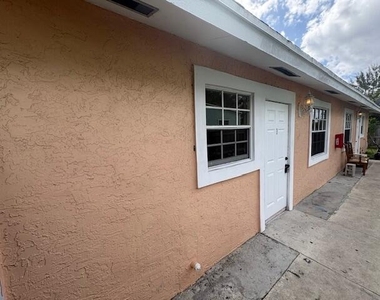 3115 Windsor Avenue - Photo Thumbnail 2