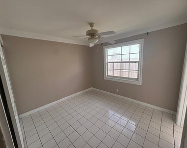 3115 Windsor Avenue - Photo Thumbnail 9