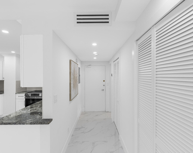 3800 Galt Ocean Drive - Photo Thumbnail 13