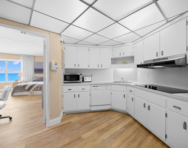 3700 Galt Ocean Drive - Photo Thumbnail 12