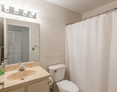 10624 Tropic Palm Avenue - Photo Thumbnail 22