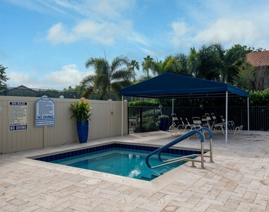 10624 Tropic Palm Avenue - Photo Thumbnail 28