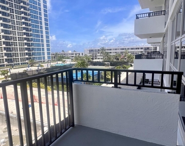 525 N Ocean Boulevard - Photo Thumbnail 15