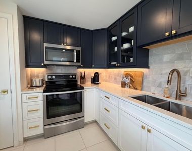 4249 N Quail Ridge Dr Drive - Photo Thumbnail 8