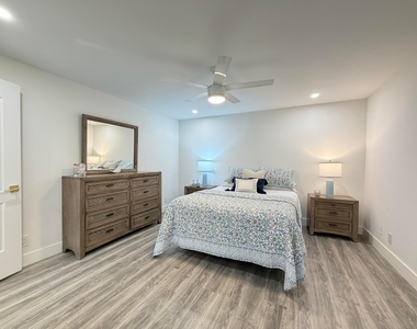 4249 N Quail Ridge Dr Drive - Photo Thumbnail 13