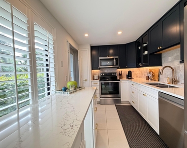 4249 N Quail Ridge Dr Drive - Photo Thumbnail 7