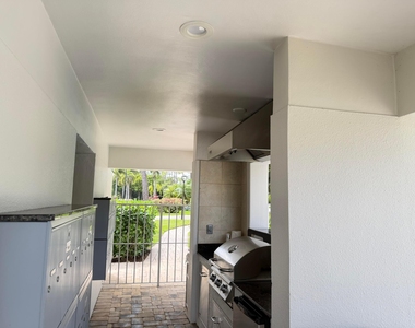 4249 N Quail Ridge Dr Drive - Photo Thumbnail 2