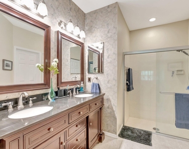 14211 W La Sedona Circle - Photo Thumbnail 21