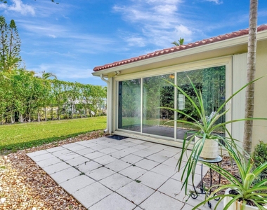 14211 W La Sedona Circle - Photo Thumbnail 31