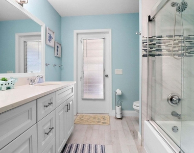 14148 Paddock Drive - Photo Thumbnail 12