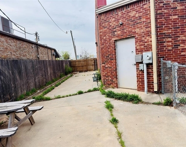 2905 Nw 70th Street - Photo Thumbnail 7