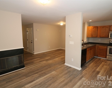 5878 Prescott Court - Photo Thumbnail 6