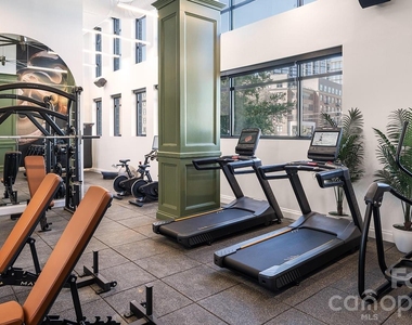 2025 Cleveland Avenue - Photo Thumbnail 10