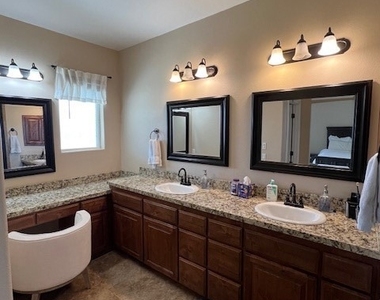 17915 Westlawn - Photo Thumbnail 9