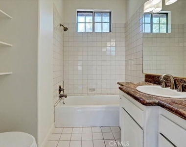5224 Woodlake - Photo Thumbnail 22