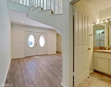 5224 Woodlake - Photo Thumbnail 6